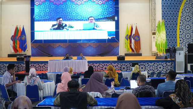 Universitas Muhammadiyah (Unismuh) Makassar menggelar kegiatan Sosialisasi Penggunaan Learning Management System (LMS) di Balai Sidang Muktamar ke 47, Sabtu 15 Maret 2025.  