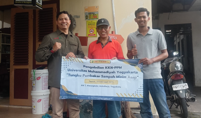 Tim KKN UMY Perkenalkan Teknologi Ramah Lingkungan untuk Atasi Masalah Sampah