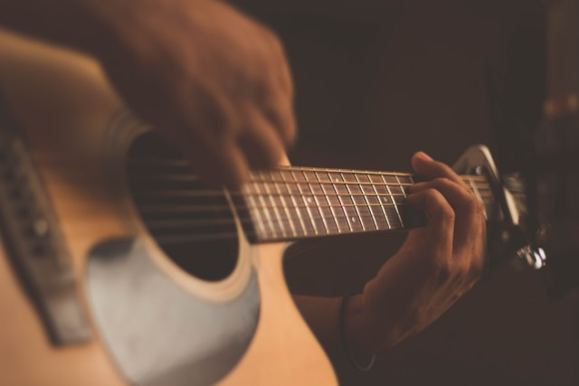 Ilustrasi Chord Sailor Song. Foto: dok. Unsplash/Jefferson Santos