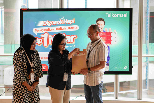 Pengumuman Grand Prize THR Lebaran Digosok Hepi di Telkomsel Smart Office Jakarta (20/3). Foto: Dok. Telkomsel