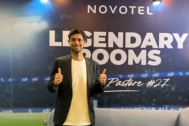 Mantan pemain PSG, Javier Pastore dalam jumpa pers Legendary Rooms Javier Pastore yang digelar di Hotel Novotel Jakarta Cikini pada Kamis (20/3/2025). Foto: Gitario Vista Inasis/kumparan