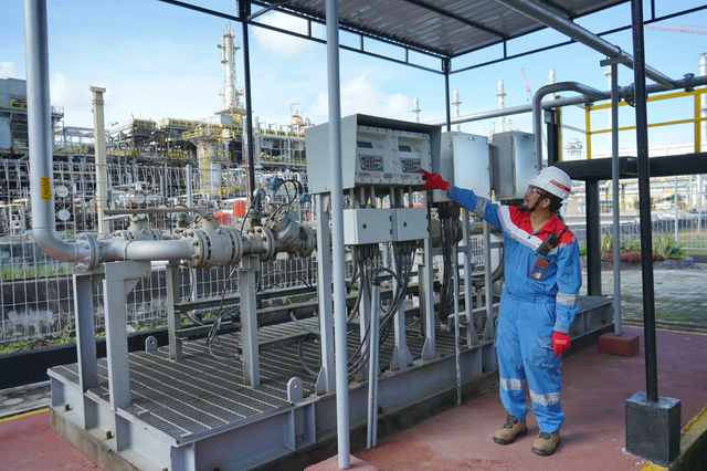 Produk Smooth Fluid dari Kilang Pertamina Internasional memiliki TKDN tinggi dan berkualitas. Foto: Dok. Pertamina