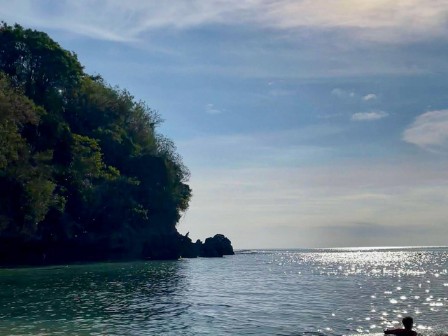 Ilustrasi Pantai (Sumber: Foto Pribadi)