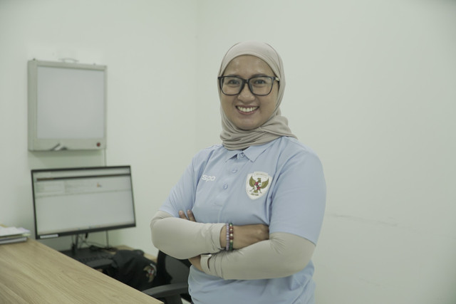 dr. Risky Dwi Rahayu, M.Gizi, Sp.KO, dokter Timnas Wanita Indonesia, saat diwawancarai kumparan di RS Muhammadiyah Taman Puring, Jakarta, Senin (17/3). Foto: Andi Fajar/kumparan