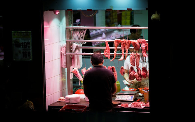 Toko Daging di Surabaya. Foto hanya ilustrasi, bukan tempat sebenarnya. Sumber: pexels.com/Jimmy Chan