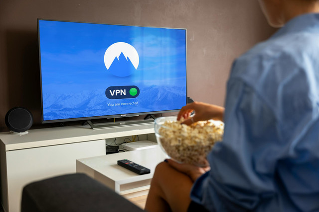 Ilustrasi rekomendasi film original Apple TV+ dengan rating tinggi. Foto: Pexels.com/Stefan Coders