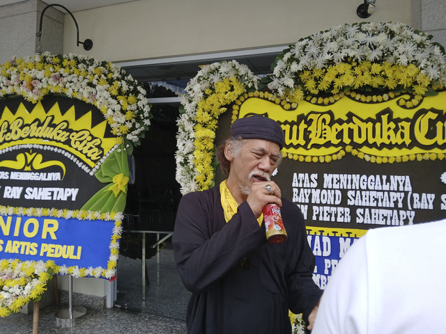 Tio Pakusadewo Nggak Bakal Lupa: Ray Sahetapy Temani dari Polda ke Rehabilitasi