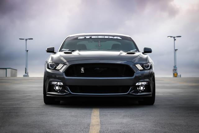 Cara Mengemudikan Mobil Manual. Foto hanya ilustrasi. Sumber foto: Unsplash/Joey