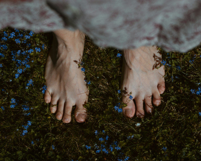 Ilustrasi bentuk kaki manusia. Foto: Unsplash