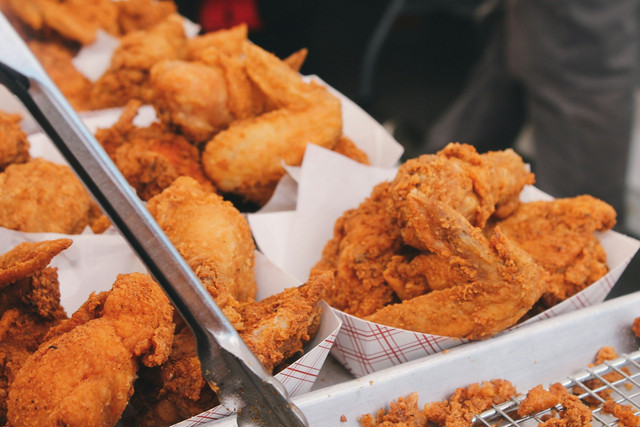 Menu CFC 2025. Foto hanya ilustrasi, bukan tempat sebenarnya. Sumber: Unsplash/Brian Chan