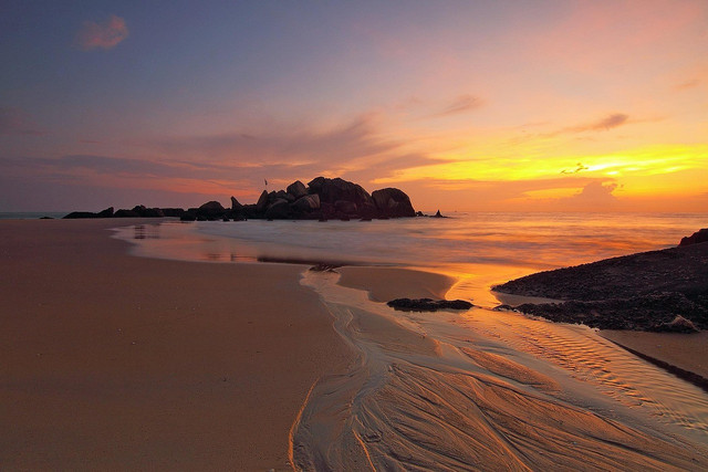 Pantai Bocor Kebumen. Foto hanya ilustrasi, bukan tempat yang sebenarnya. Sumber: Pixabay/Pok_Rie