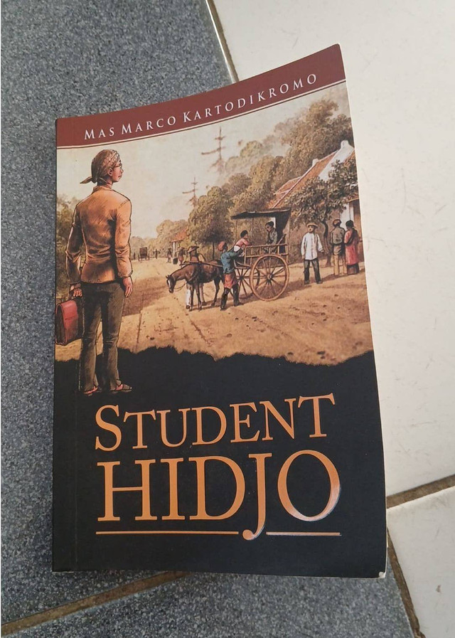 Buku Novel Student Hidjo (Sumber: Dokumentasi Pribadi).