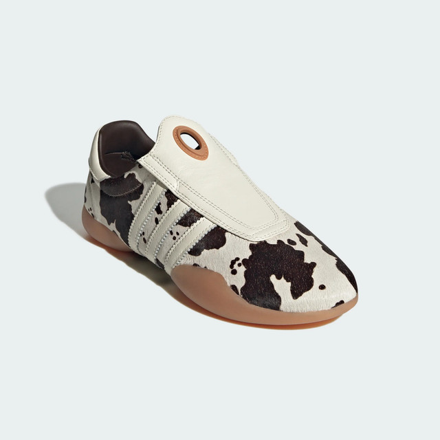 Ilustrasi Adidas Taekwondo Mei (sumber: http://www.adidas.com)