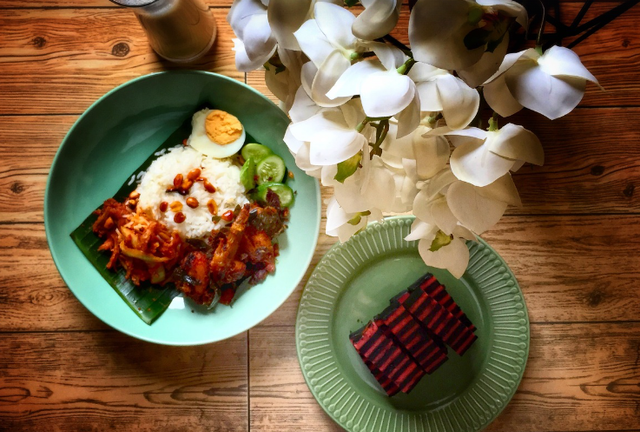 rumah makan lesehan di majalengka. Foto Hanya Ilustrasi Bukan Tempat Sebenarnya. Sumber Foto: Pixabay/My_Walking_Diary