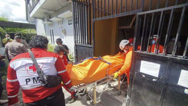 Seorang mahasiswa berinisial MN (30) asal Semarang, Jawa Tengah, ditemukan tewas bersimbah darah dan membusuk di indekosnya di Manggung, Kalurahan Caturtunggal, Kapanewon Depok, Kabupaten Sleman, Selasa (22/4/2025). Foto: Dok. Istimewa