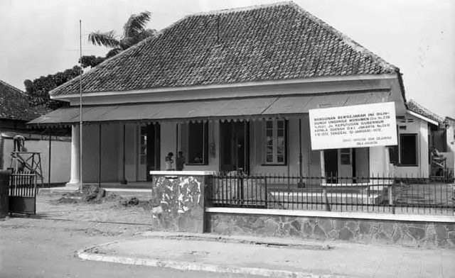 Foto Gedung Sumpang Pemuda Lama. Sumber Arsip Nasional Indonesia.