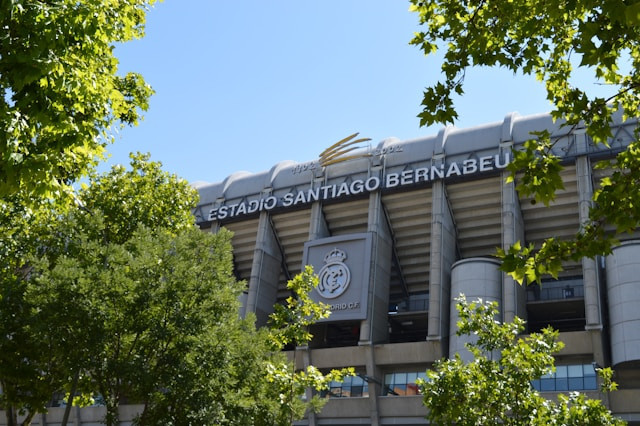 Ilustrasi jadwal Real Madrid 2025. Foto: Unsplash/Joshi Milestoner