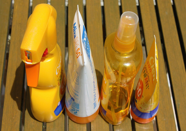 Ilustrasi Body Lotion SPF 50 Terbaik. Sumber: pixabay/ chezbeate
