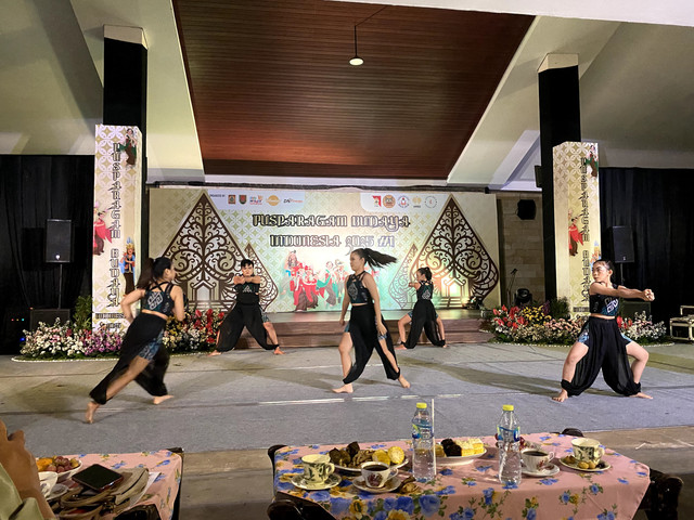 Kalibrasi tampil memukau di Pusparagam Budaya Indonesia 2025, Semarang