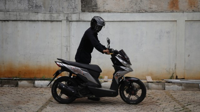 Ilustrasi penggelapan motor. Pemuda di Kubu Raya jual motor temannya dengan berdalih pinjam buat pergi beli rokok. Foto: Faisal Rahman/kumparan