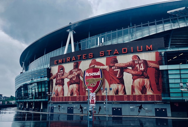 Ilustrasi Arsenal vs PSG Tayang di TV Mana? Sumber: Unsplash/WhosDenillo