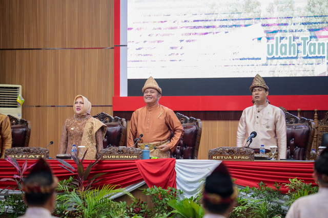 Gubernur Sumsel Herman Deru saat menghadiri Rapat Paripurna Istimewa DPRD Kabupaten Musi Rawas (Mura) dalam rangka memperingati hari jadi ke-82 kabupaten tersebut. Foto : Dok. Humas Pemprov Sumsel