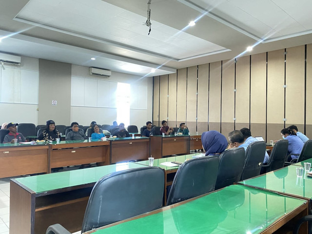 Pertemuan para gepeng dengan Dinsos DIY, Selasa (29/4). Foto: Resti Damayanti/Pandangan Jogja