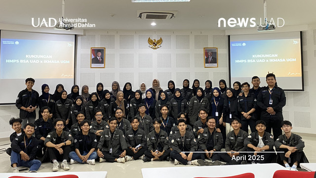 Studi Banding HMPS BSA Universitas Ahmad Dahlan (UAD) X IKMASA UGM (Dok. HMPS BSA UAD)
