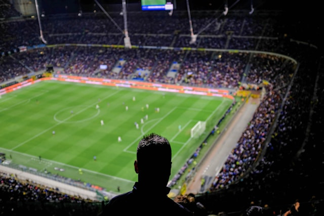 Ilustrasi link dan cara nonton live streaming Barcelona vs Inter. Foto: Unsplash/Zach Rowlandson