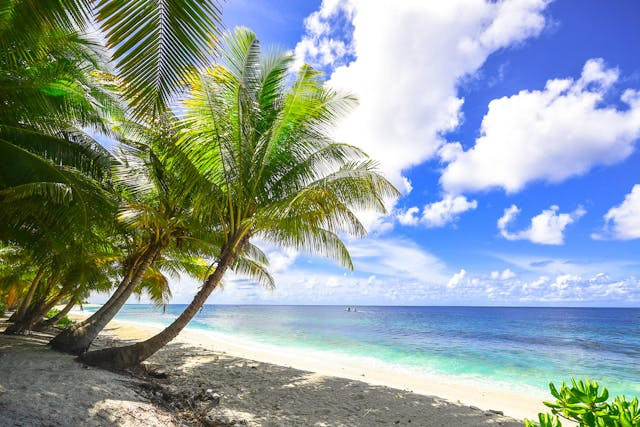 Pantai Glayem. Foto hanya ilustrasi, bukan tempat sebenarnya. Sumber: Pexels/Asadphoto