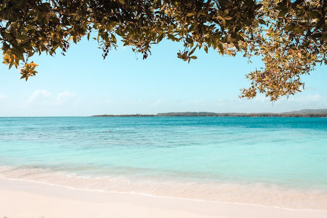 Pantai Batakan Lama. Foto hanya ilustrasi, bukan tempat sebenarnya. Sumber: Pexels/Daniel Patino