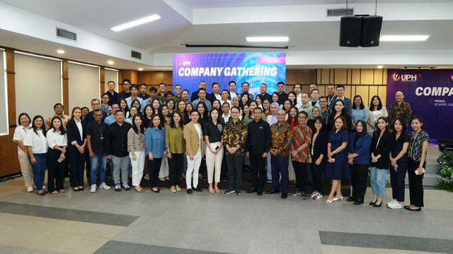 Universitas Pelita Harapan (UPH) melalui unit Corporate Relations menyelenggarakan Company Gathering pada 25 April 2025, di Gedung D, Ruang 502, UPH Kampus Lippo Village, Tangerang.