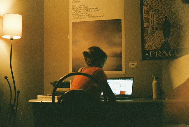 Pilihan Pekerjaan yang Cocok untuk Introvert. Foto hanya ilustrasi, bukan tempat sebenarnya. Foto: dok. Unsplash/Krismas