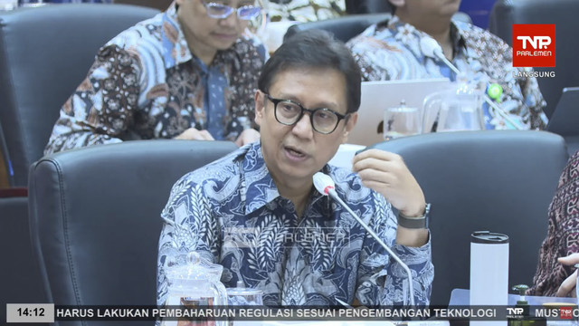 Suasana Raker Komisi IX DPR RI dengan Menteri Kesehatan dan Menteri Pendidikan Tinggi Sains dan Teknologi RI di Gedung DPR RI, Jakarta, Rabu (30/4/2025). Foto: YouTube/ TVR Parlemen