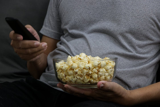 Ilustrasi Rekomendasi Film Prime Video dengan Rating Tertinggi, Pexels/Srattha Nualsate
