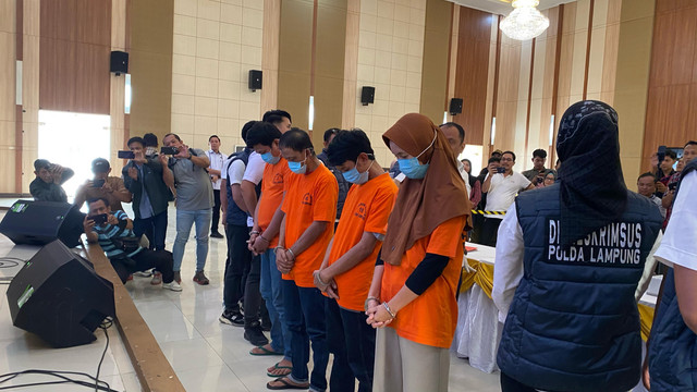 Empat tersangka yang berhasil diamankan. | Foto: Sinta Yuliana/Lampung Geh
