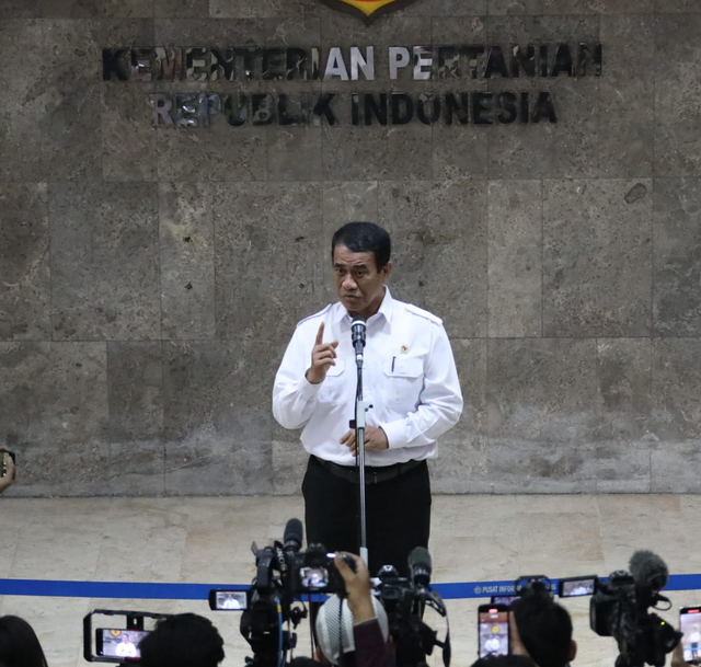 Menteri Pertanian Andi Amran Sulaiman pada press conference di Kantor Kementerian Pertanian, Jakarta. Foto: Dok. Bulog