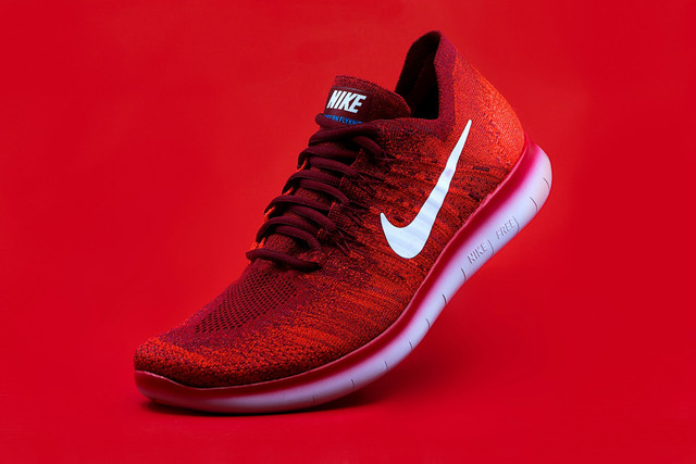Ilustrasi Rekomendasi Sepatu Jogging Pria Murah. Sumber Unsplash Domino Studio