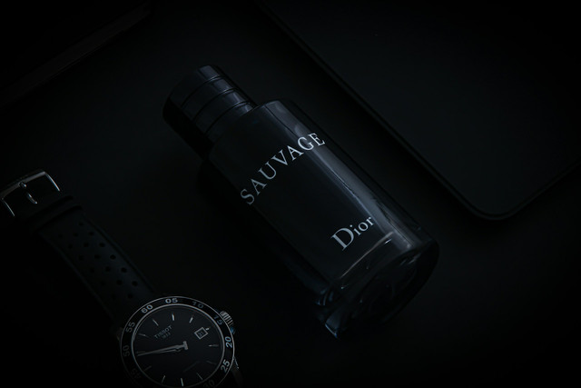 Parfum Pria Segar seperti Habis Mandi. Foto: Dior Sauvage Sumber Unsplash Brandon Romanchuk