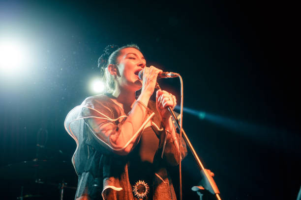 Ilustrasi Makna Lagu Back To December, Foto: Unsplash/ZeynepKaya.