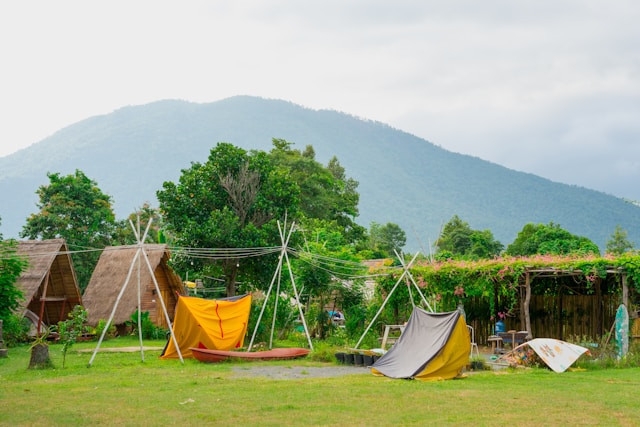 Bukit Krapyak. Foto hanya ilustrasi, bukan sebenarnya. Sumber: unsplash.com/Panha Kang