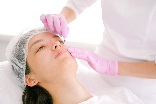 Ilustrasi perawatan botox. Foto: Pexels