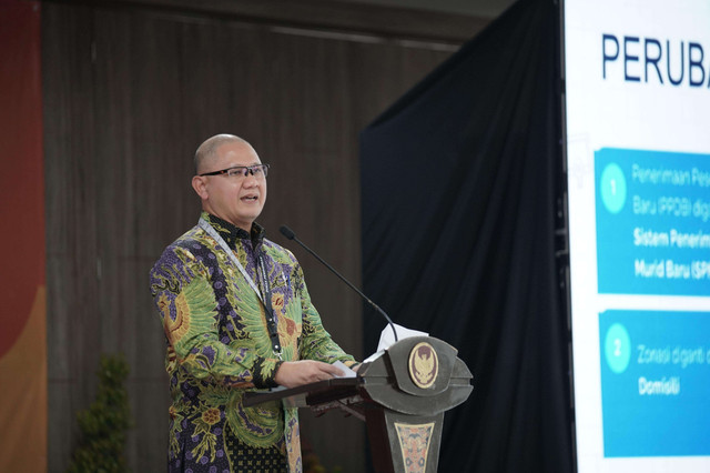 Kepala Dinas Pendidikan Jawa Timur Aries Agung Paewai. Foto: Humas Pemprov Jatim