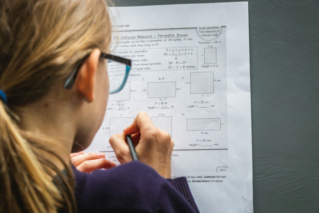 Ilustrasi soal uas matematika kelas 5 semester 2 kurikulum merdeka. Sumber: greg rosenke/unsplash