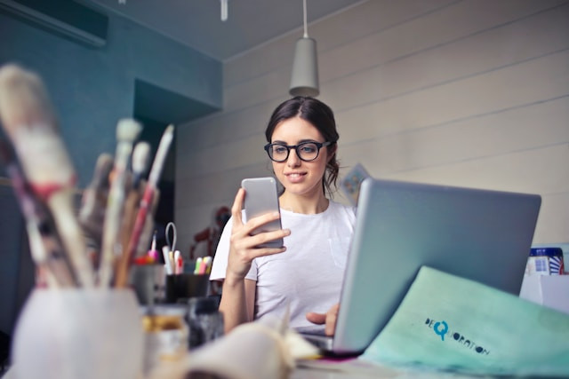 Ilustrasi untuk Cara Ganti Password Wifi Indihome. Sumber: Unsplash/Bruce Mars