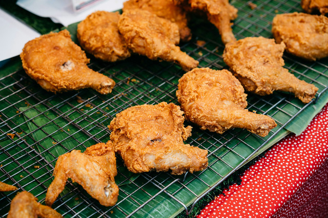 Ilustrasi Tips Menggoreng Ayam Tepung, Foto: Unsplash/Markus Winkler