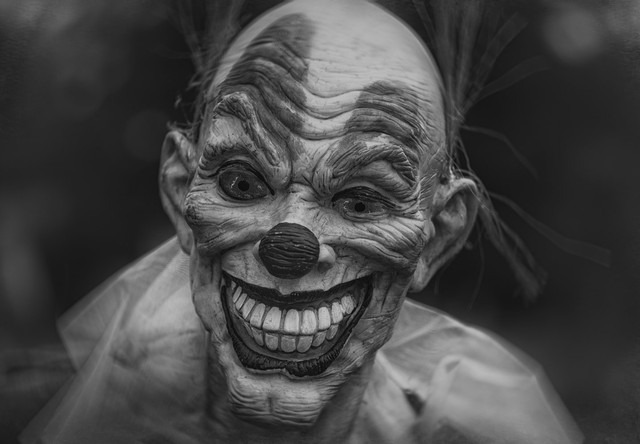Ilustrasi Rekomendasi Film Horor Banyak Jumpscare yang Bikin Jantung Mau Copot, Foto: Unsplash/Robert Zunikoff