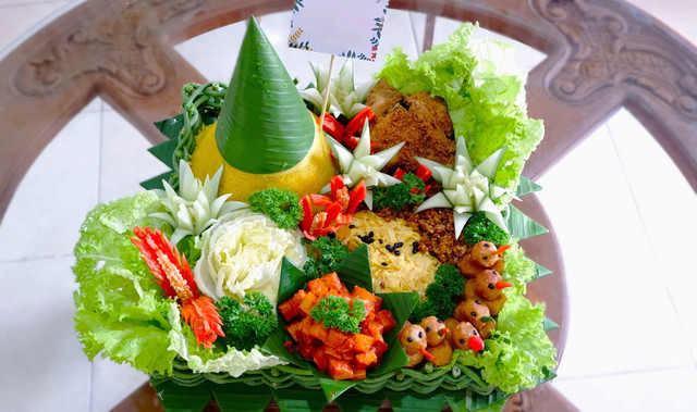 Ilustrasi filosofi tumpeng, foto: unsplash/Inna Safa