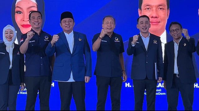 Ketua DPW Partai NasDem Sumsel Herman Deru bersama Waketum DPP Partai NasDem. Foto : Abdullah Toriq/Urban Id