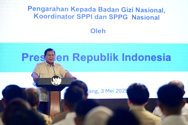 Presiden Republik Indonesia Prabowo Subianto menggelar rapat bersama jajaran Badan Gizi Nasional di kediaman pribadinya di Hambalang, Bogor, Jawa Barat, pada Sabtu, 3 Mei 2025. Foto: Dok. Muchlis Jr - Biro Pers Sekretariat Presiden